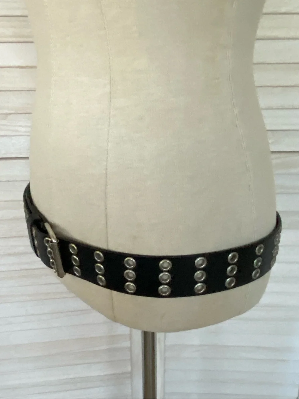 Black Triple Row Grommet Leather Belt  SZ XL Edgy